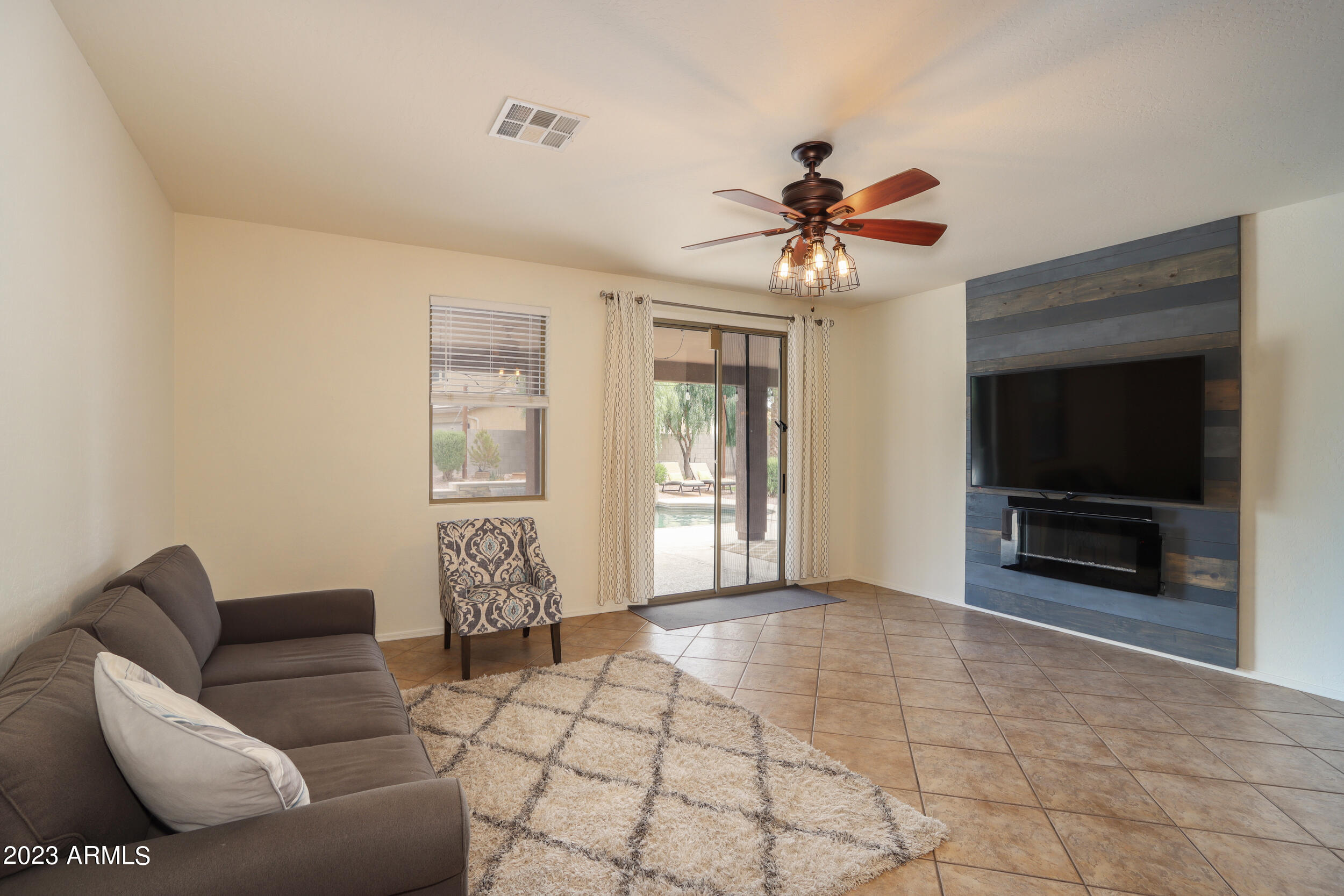 18427 North Madison Road Maricopa, AZ 85139 - Photo 15 of 66 15