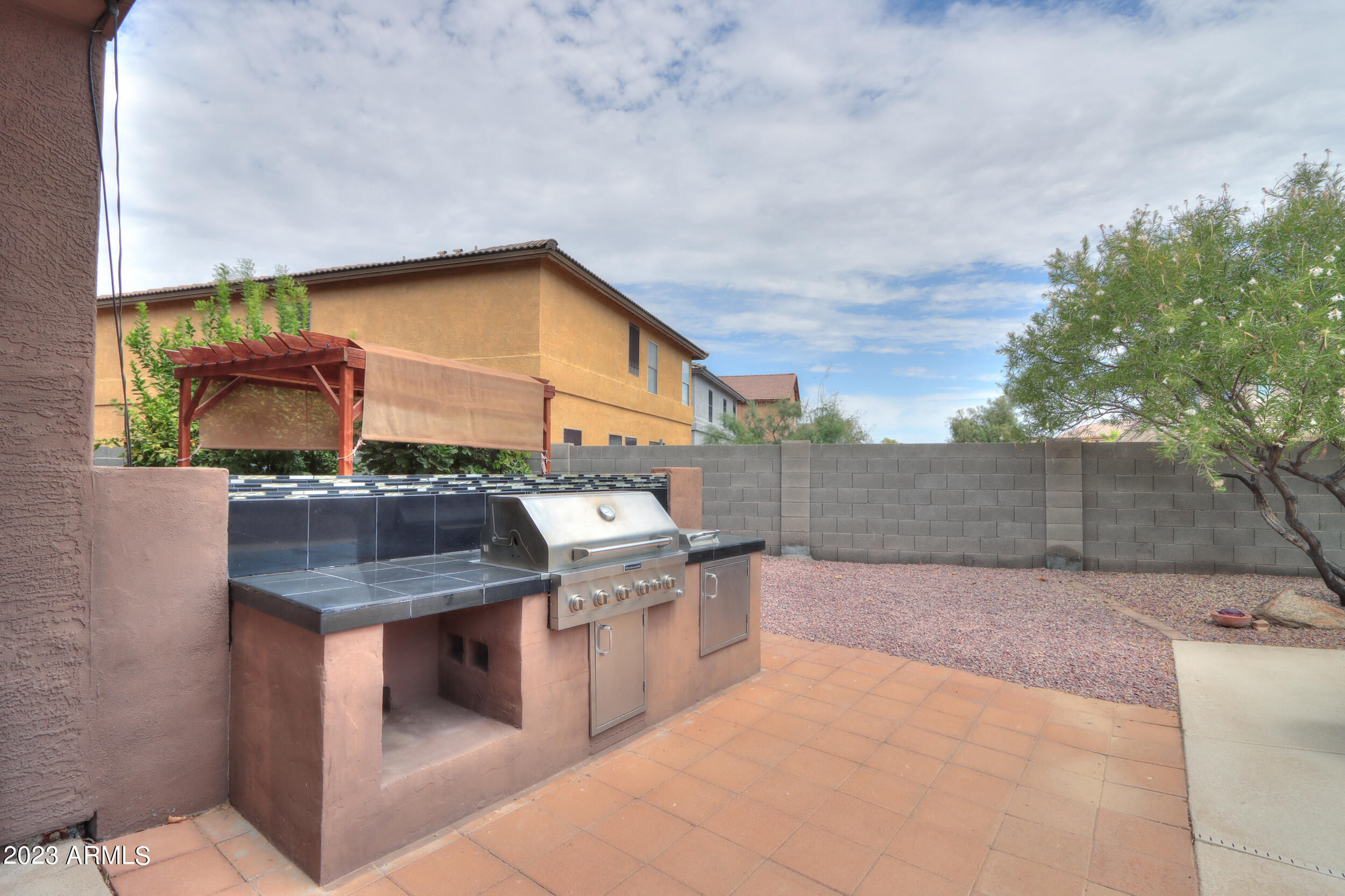 18427 North Madison Road Maricopa, AZ 85139 - Photo 35 of 66 44