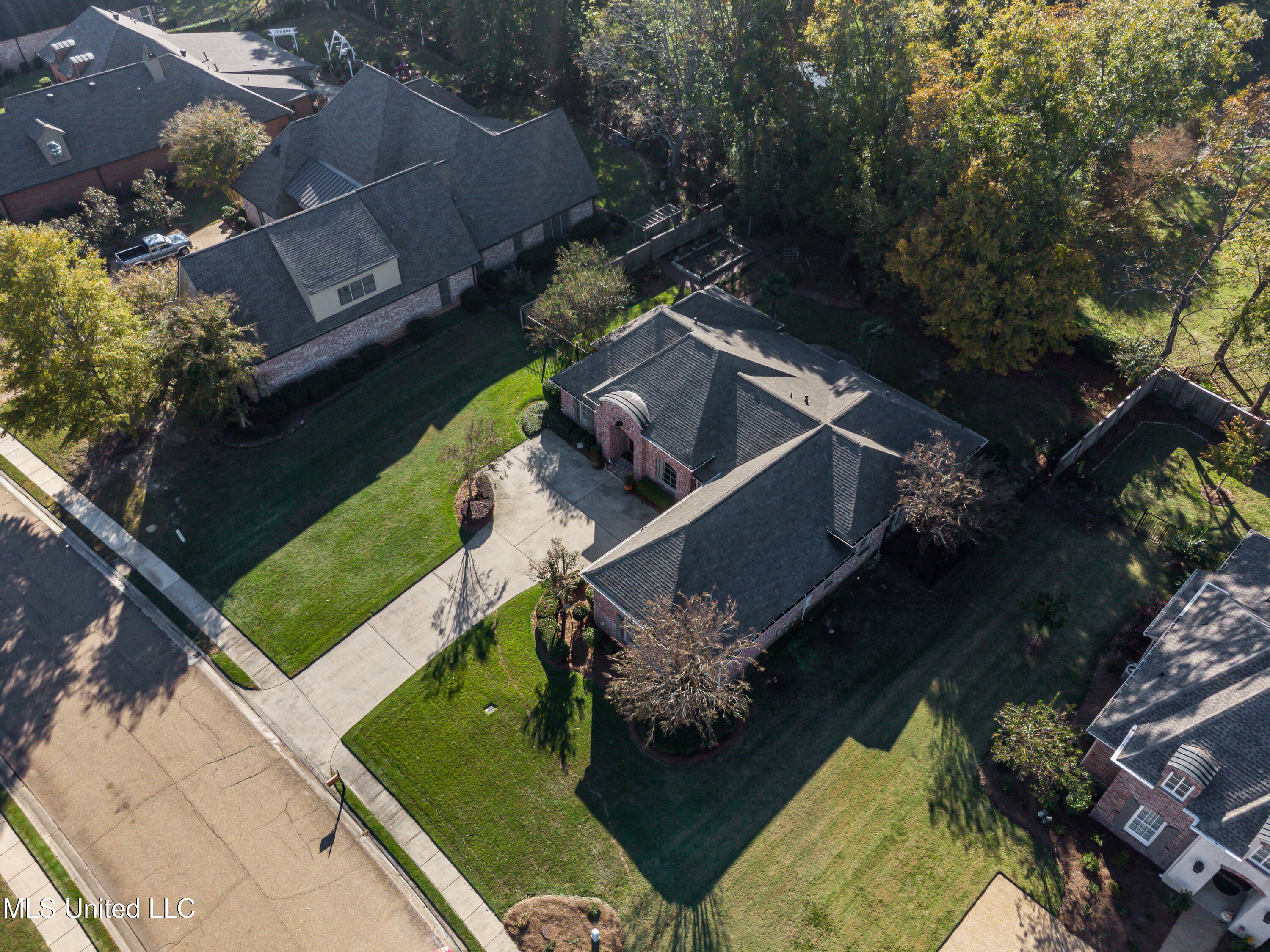 129 Victoria Place Madison, MS 39110 - Photo 82 of 91 129 Victoria Pl drone-2