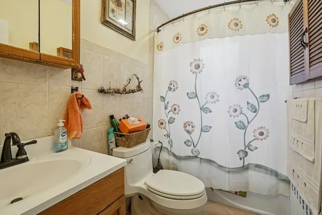 $425,000 | 55 Standish Street, Worcester, MA 01604