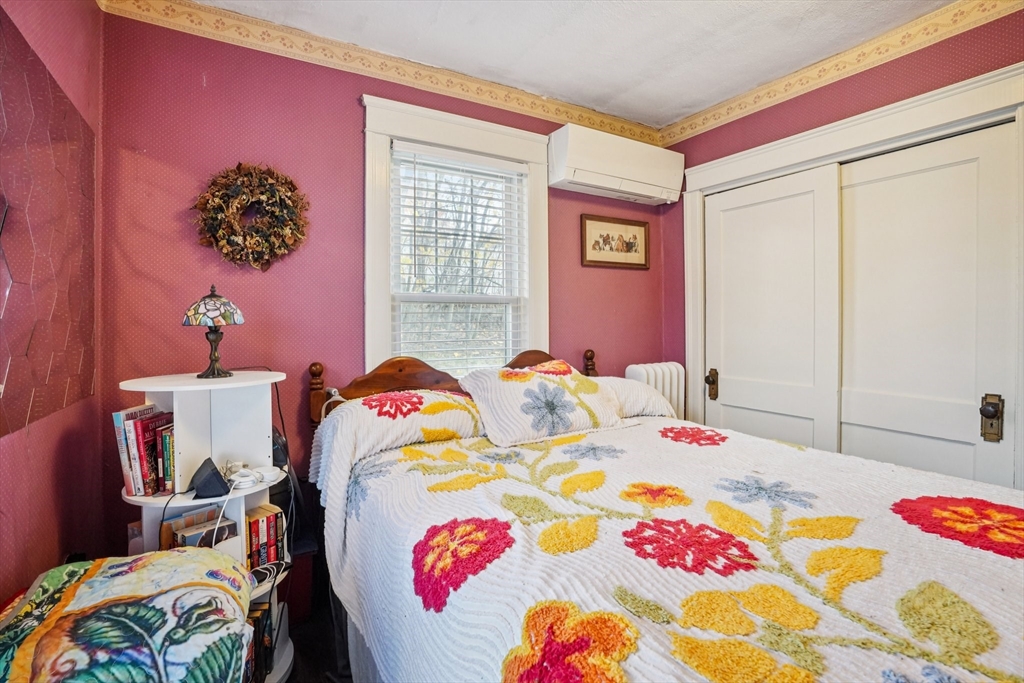 55 Standish Street Worcester, MA 01604 - Photo 19 of 32