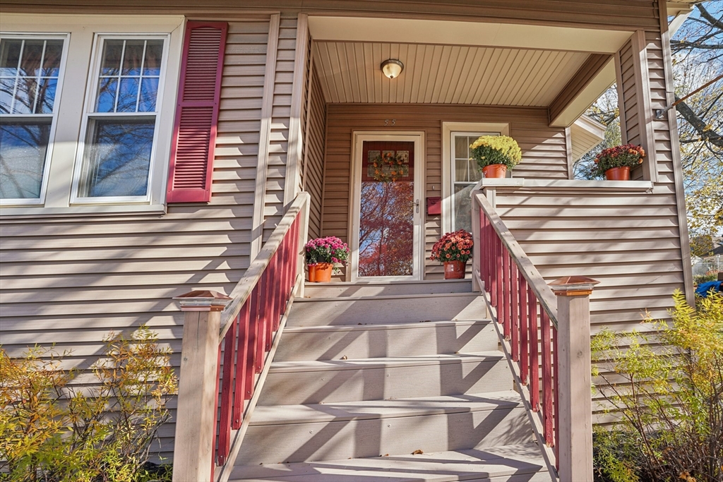 55 Standish Street Worcester, MA 01604 - Photo 5 of 32