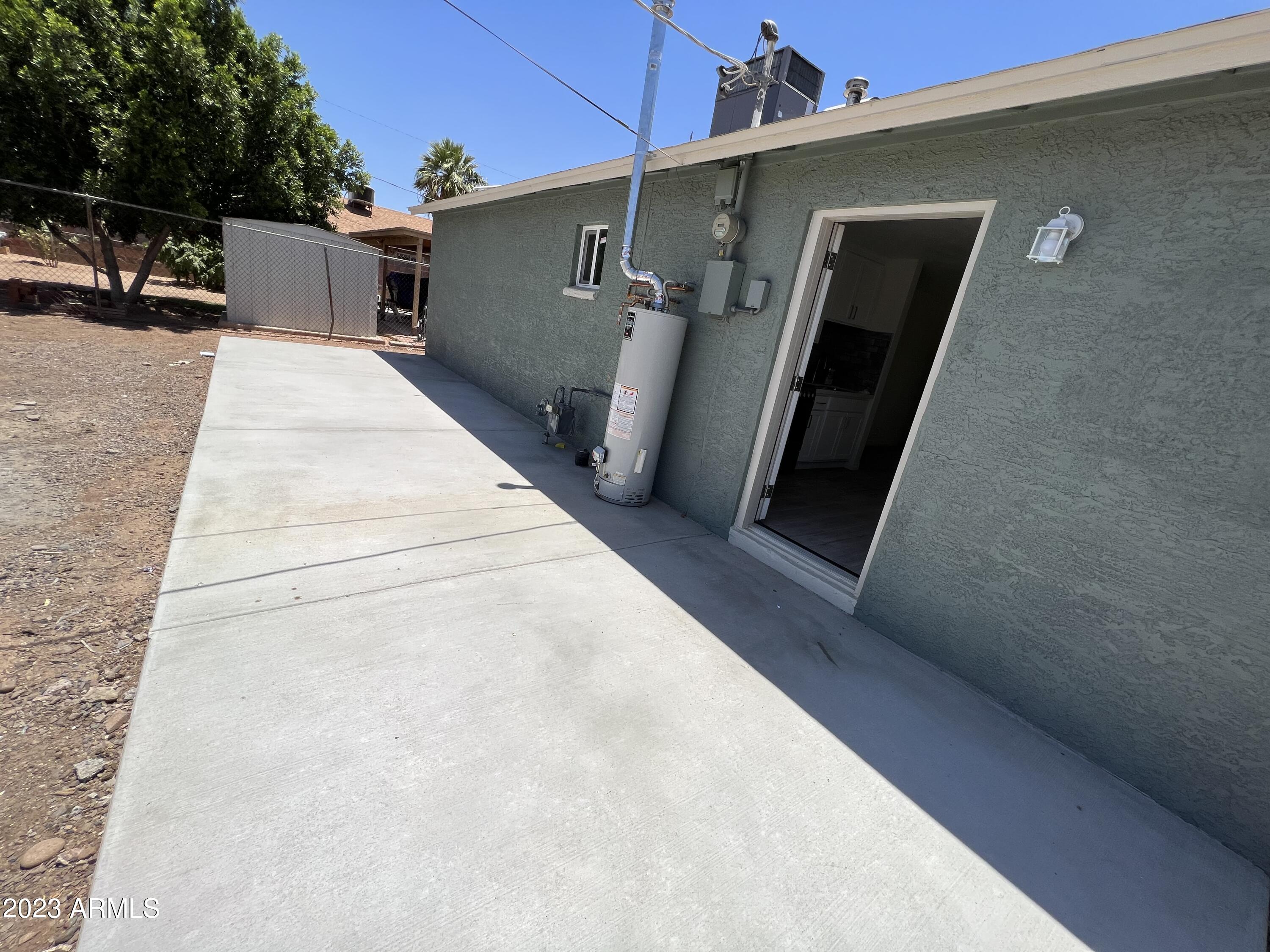 2844 East Chipman Road Phoenix, AZ 85040 - Photo 5 of 20 Gallery Image 5