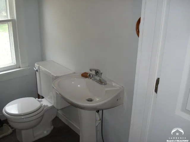 $250,000 | 927 Main Street, Eudora, KS 66025