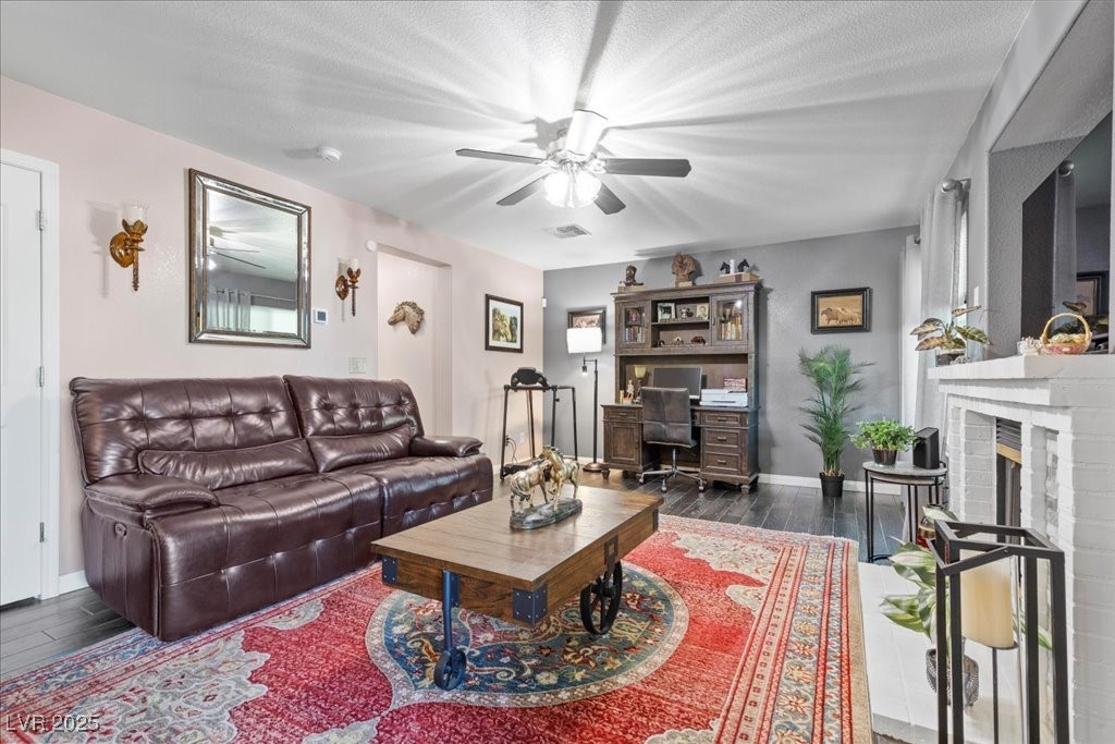 37 Bishopsgate Terrace Henderson, NV 89074 - Photo 10 of 24