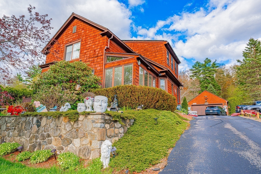 257 Ashby State Road Fitchburg, MA 01420 - Photo 4 of 29