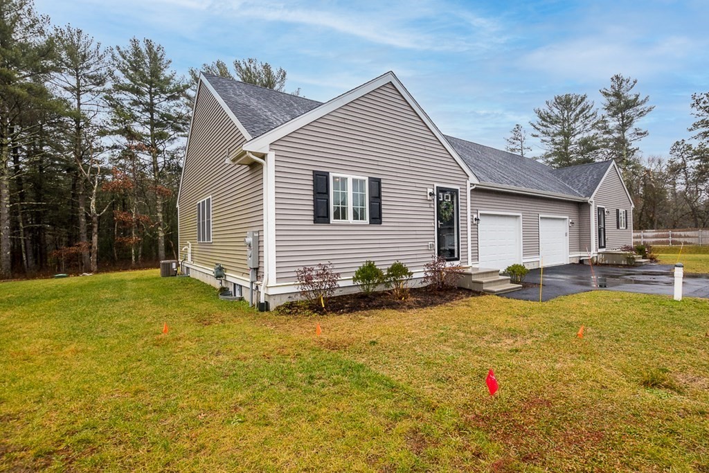 11 Spring Avenue, Unit 11 Wareham, MA 02571 - Photo 3 of 27 Gallery Image 3