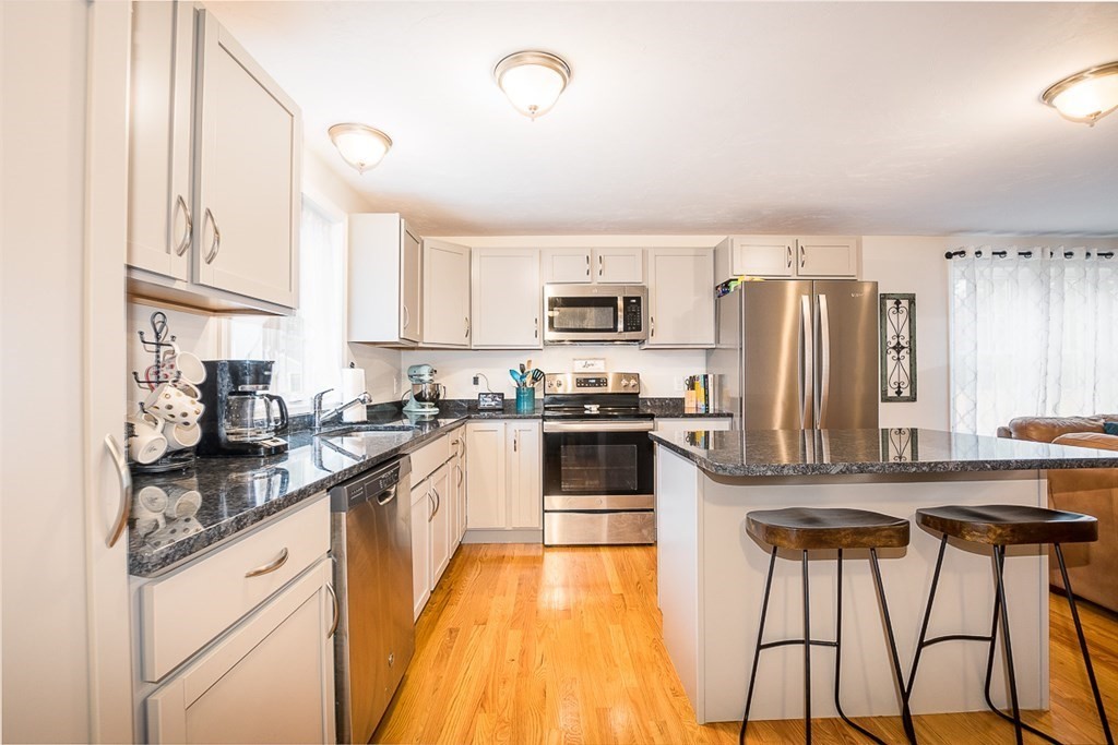 11 Spring Avenue, Unit 11 Wareham, MA 02571 - Photo 4 of 27 Gallery Image 4