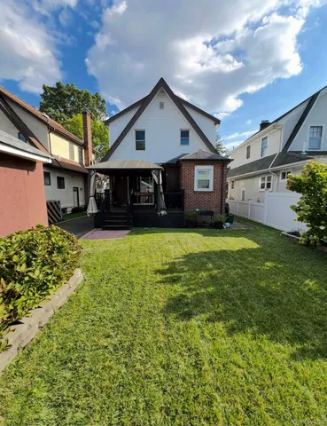 $749,000 | 5 Lawrence Avenue, Lynbrook, NY 11563