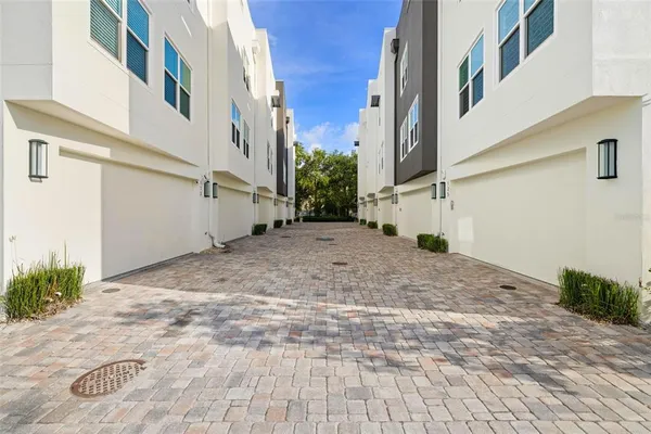 $1,595,000 | 123 5th Avenue North, St. Petersburg, FL 33701