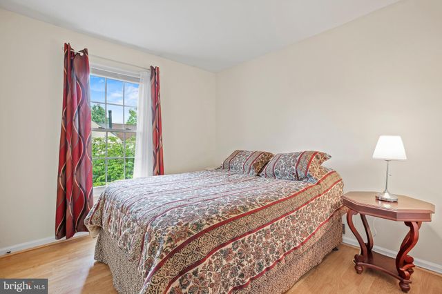 $625,000 | 15 Forest Landing Court, Rockville, MD 20850