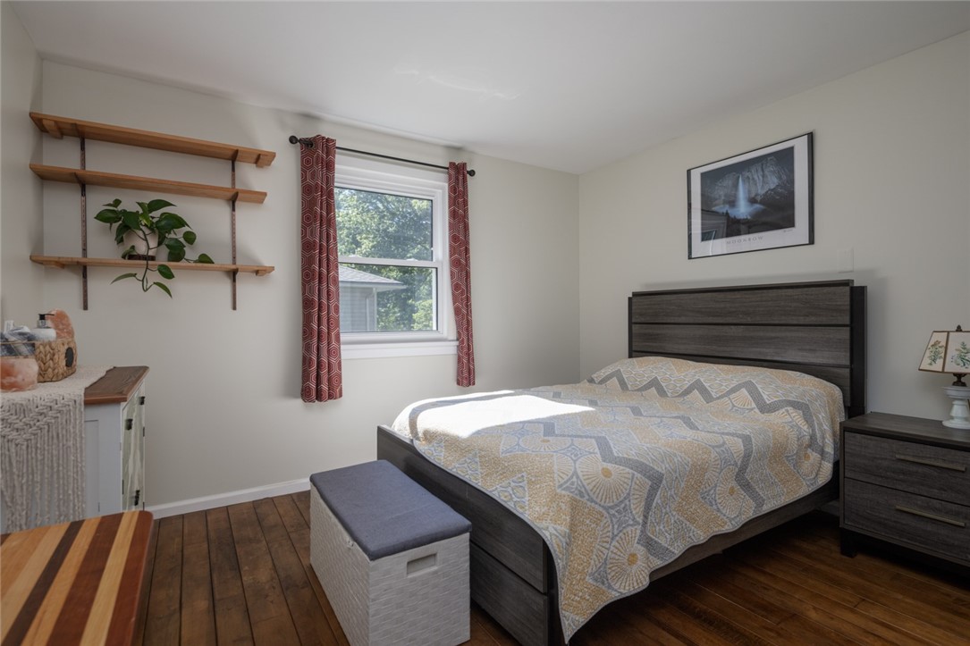 962 Martin Road Henrietta, NY 14586 - Photo 18 of 50 1st floor bedroom
