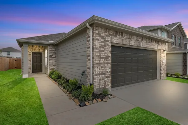 $1,800 | 10006 Tiger Flower Lane, Houston, TX 77016