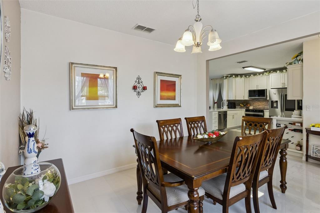 4813 Ashurst Street Kissimmee, FL 34758 - Photo 5 of 25