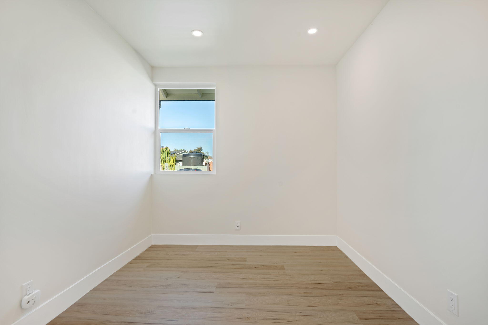 1330 Post Avenue Carpinteria, CA 93013 - Photo 18 of 26 22 - ADU - Bedroom