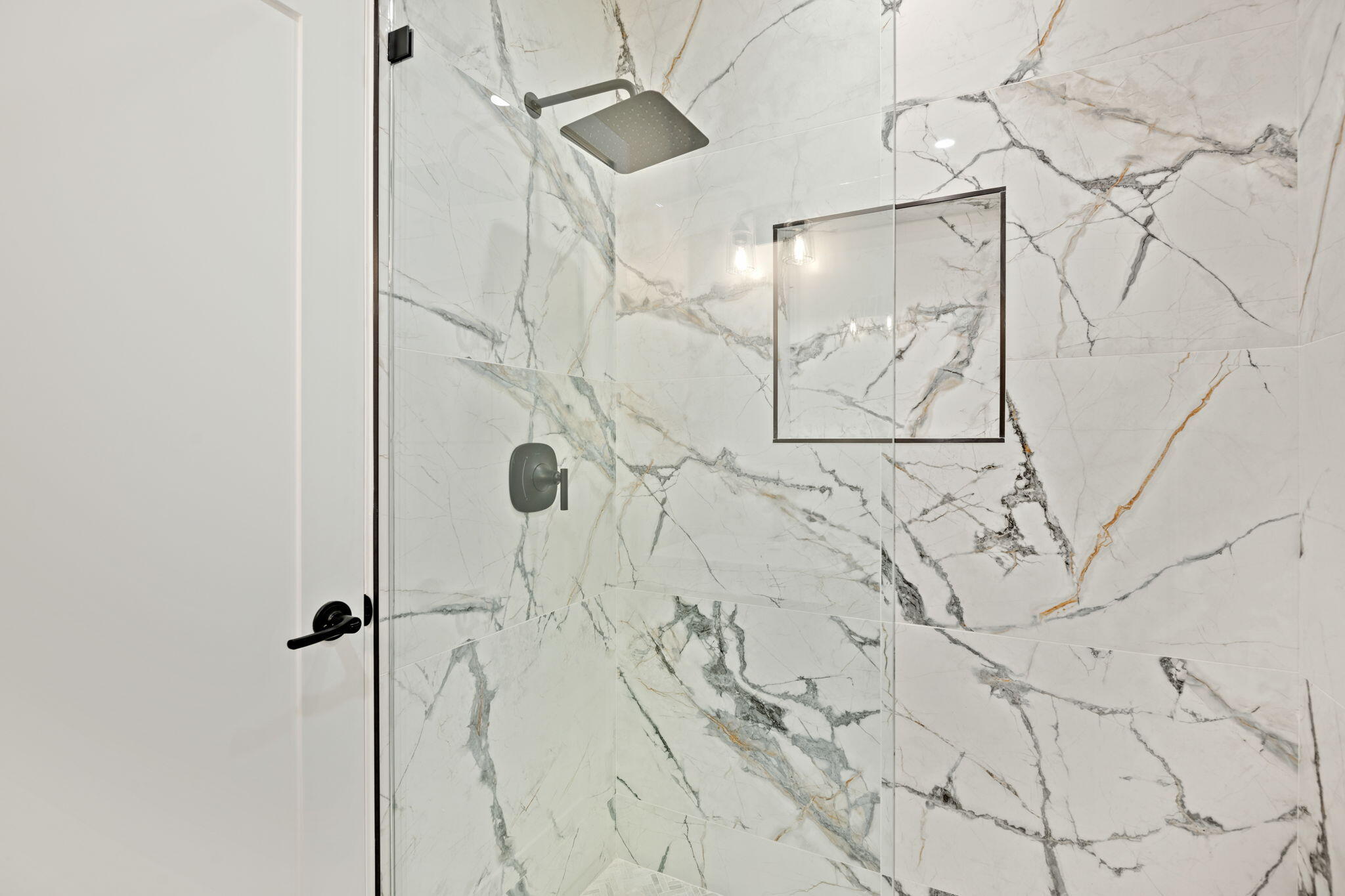 1330 Post Avenue Carpinteria, CA 93013 - Photo 20 of 26 24 - ADU - Bathroom