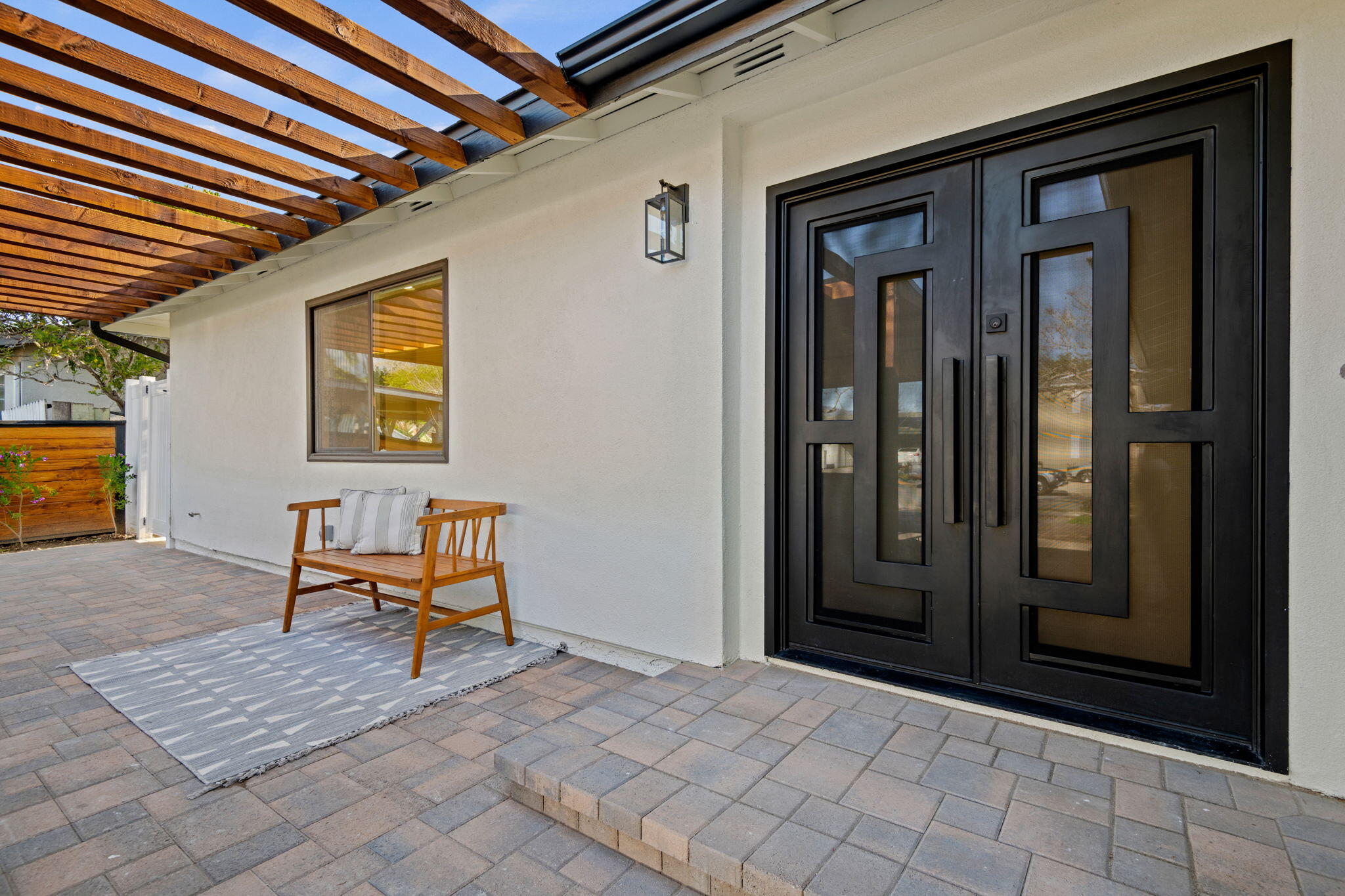 1330 Post Avenue Carpinteria, CA 93013 - Photo 21 of 26 Front pic