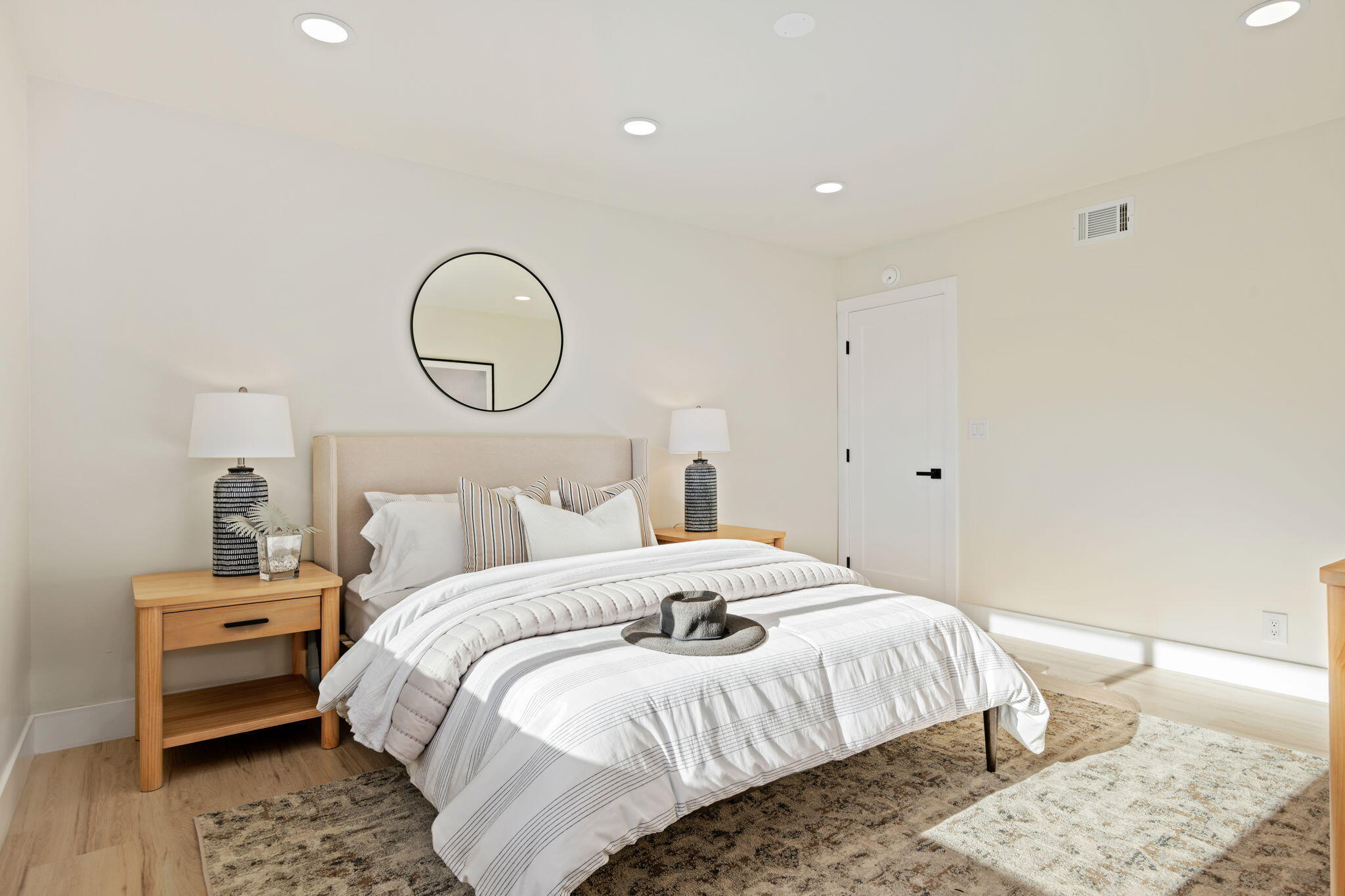 1330 Post Avenue Carpinteria, CA 93013 - Photo 10 of 26 11 - Primary Bedroom