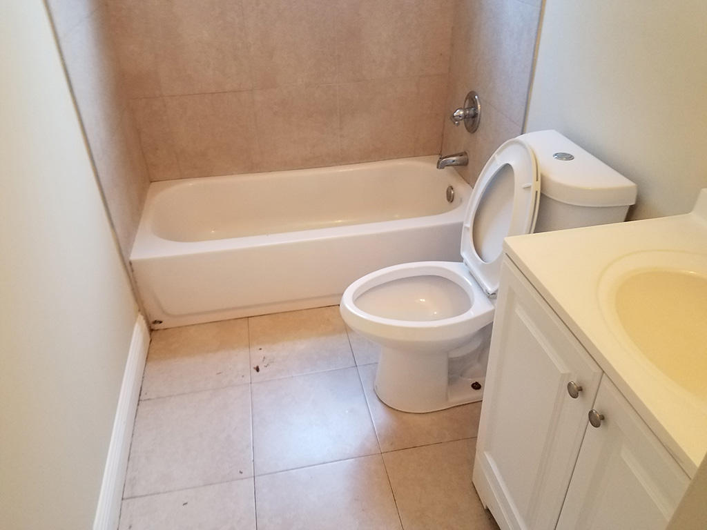 1245 West 36th Street Riviera Beach, FL 33404 - Photo 6 of 8 20170329_103211