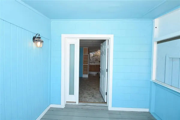 an empty room with closet