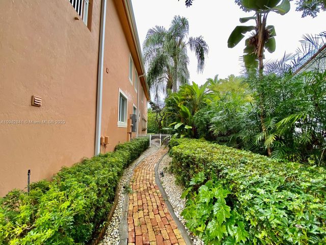 $3,400,000 | 198 Isla Dorada Boulevard, Coral Gables, FL 33143