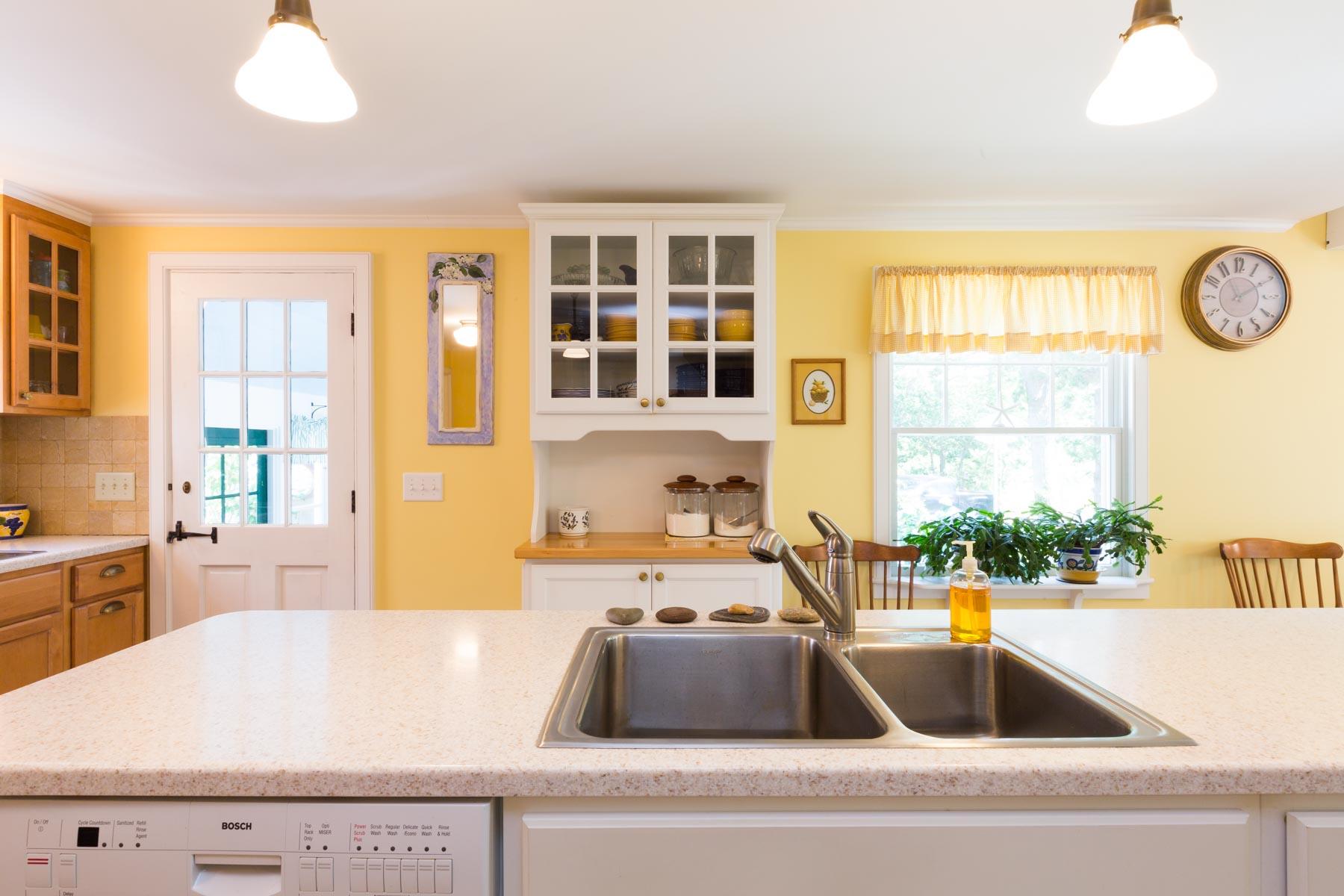271 Old Comers Road Chatham, MA 02633 - Photo 6 of 32 271OldComersRd-40-w