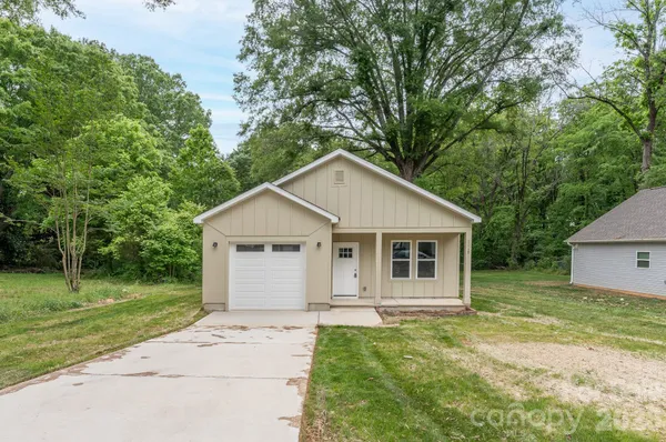 $279,000 | 1019 North Ransom Street, Gastonia, NC 28052