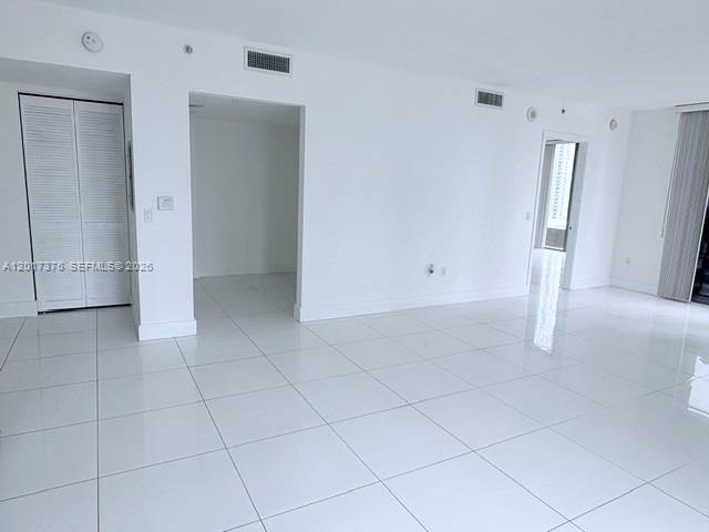 31 Southeast 6th Street, Unit 2001 Miami, FL 33131 - Photo 6 of 10