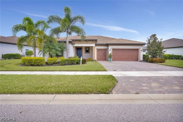 $3,200 | 11752 Bowes Circle, Fort Myers, FL 33913