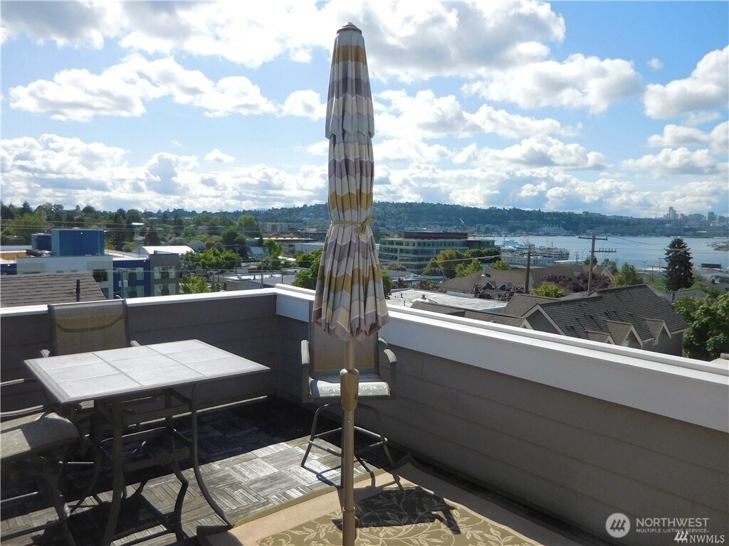 3615 Albion Place North, Unit A Seattle, WA 98103 - Photo 13 of 22