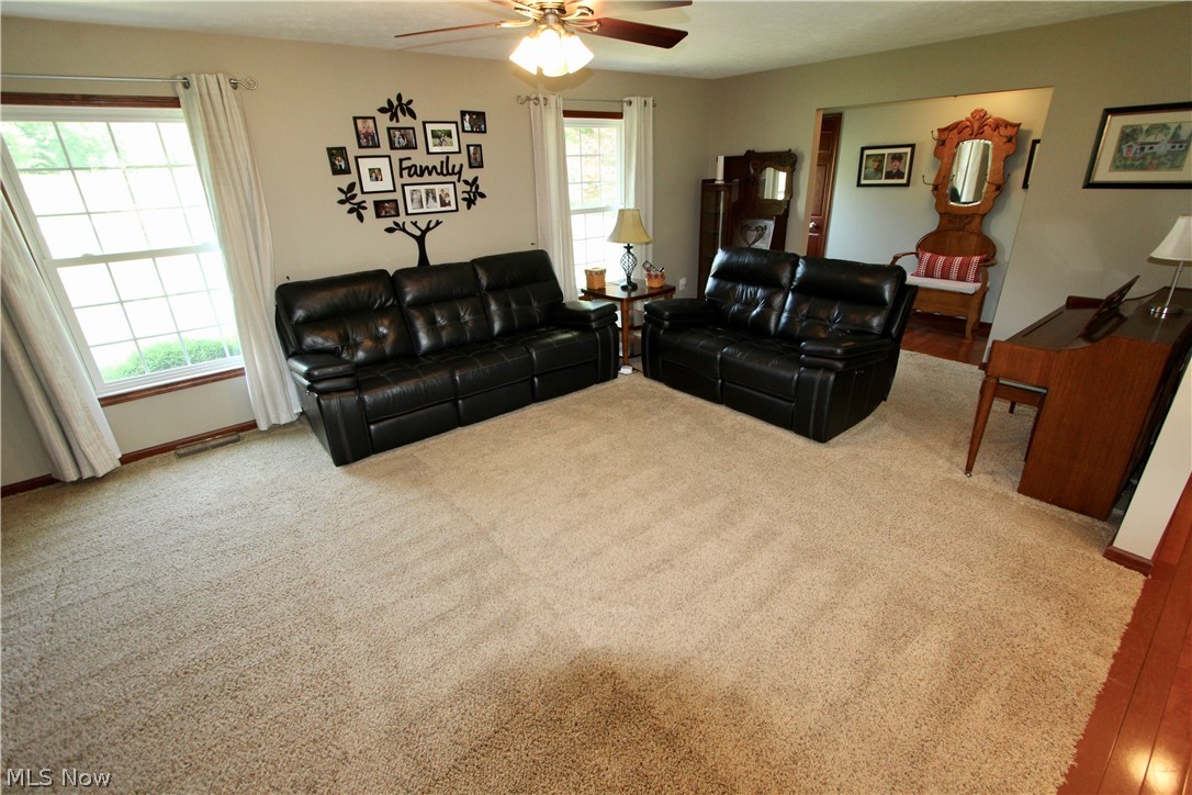 6458 Neff Road Valley City, OH 44280 - Photo 4 of 28 Gallery Image 4