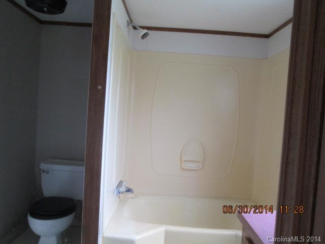 1597 Airport Rhodhiss Road Hickory, NC 28601 - Photo 12 of 13 Gallery Image 12