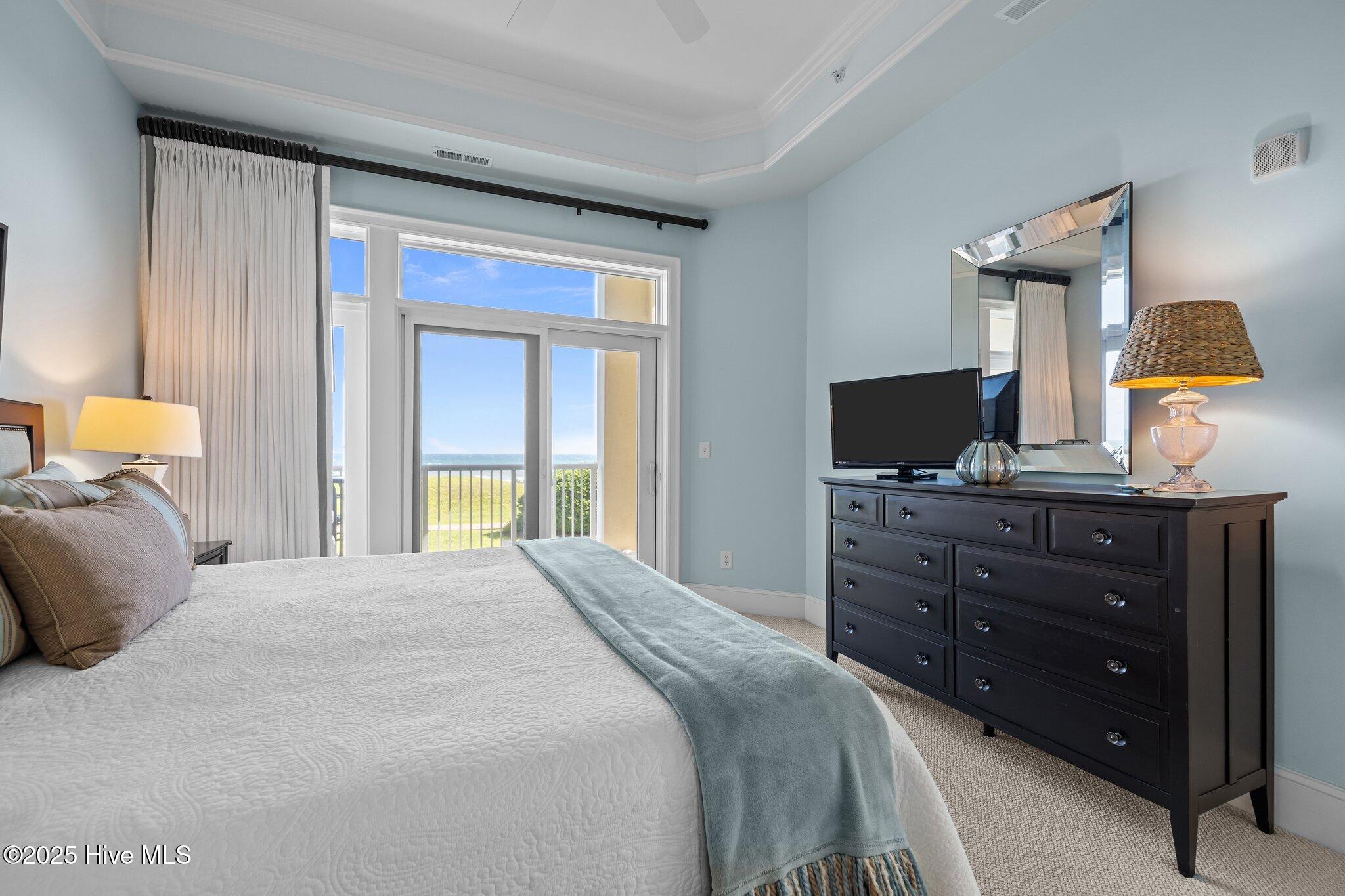 1435 Salter Path Road, Unit M1 Indian Beach, NC 28512 - Photo 15 of 62 Oceanfront Primary BR