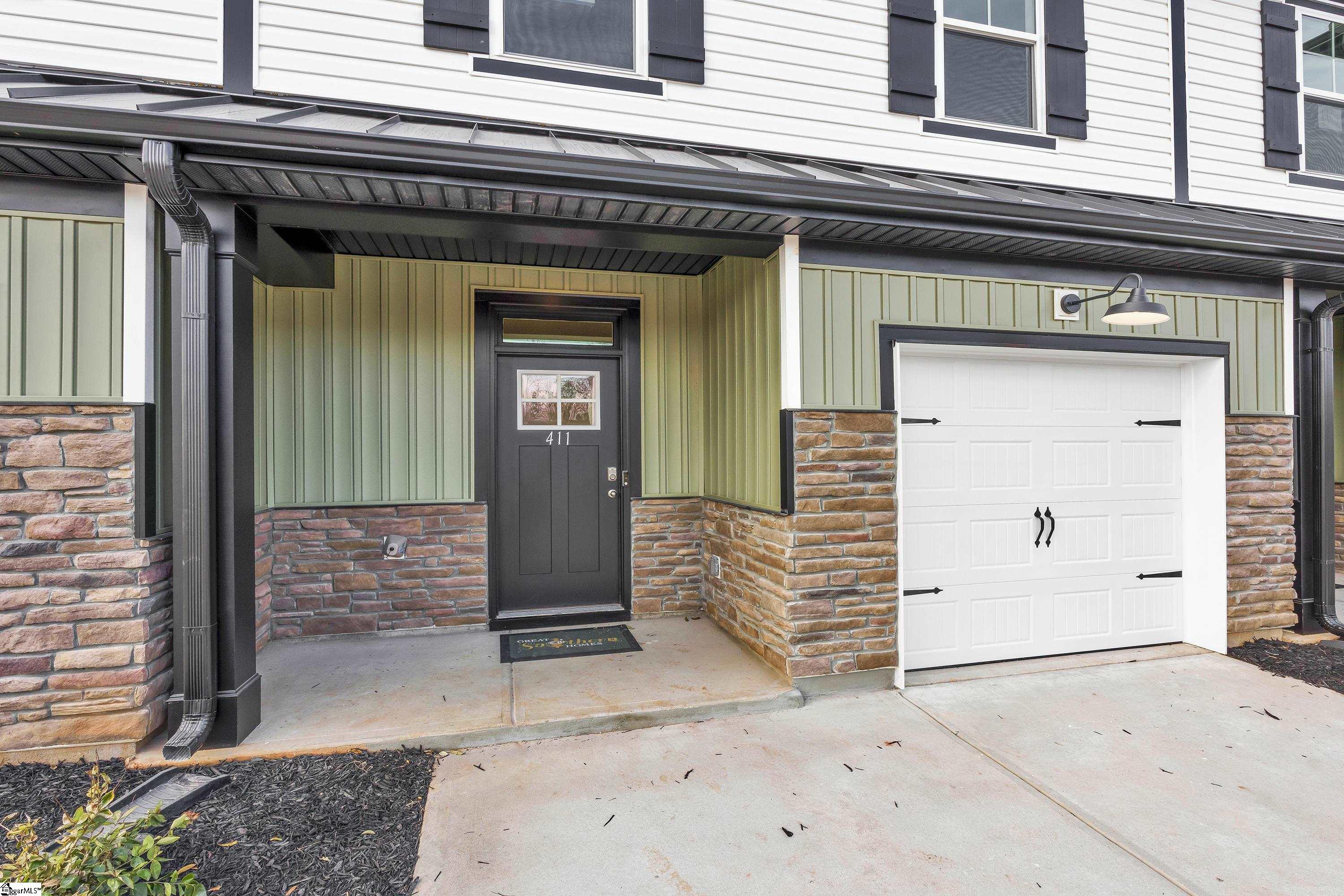 411 Belgrove Way Easley, SC 29640 - Photo 3 of 25