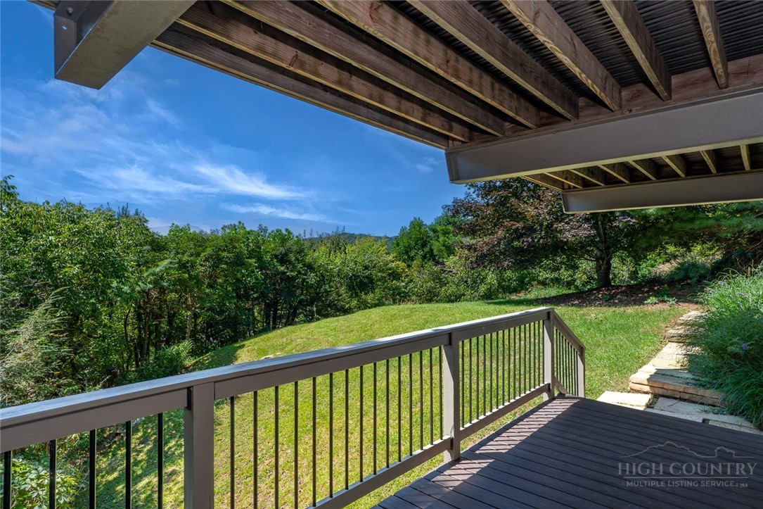 877 Hickory Boone, NC 28607 - Photo 6 of 49 Gallery Image 6
