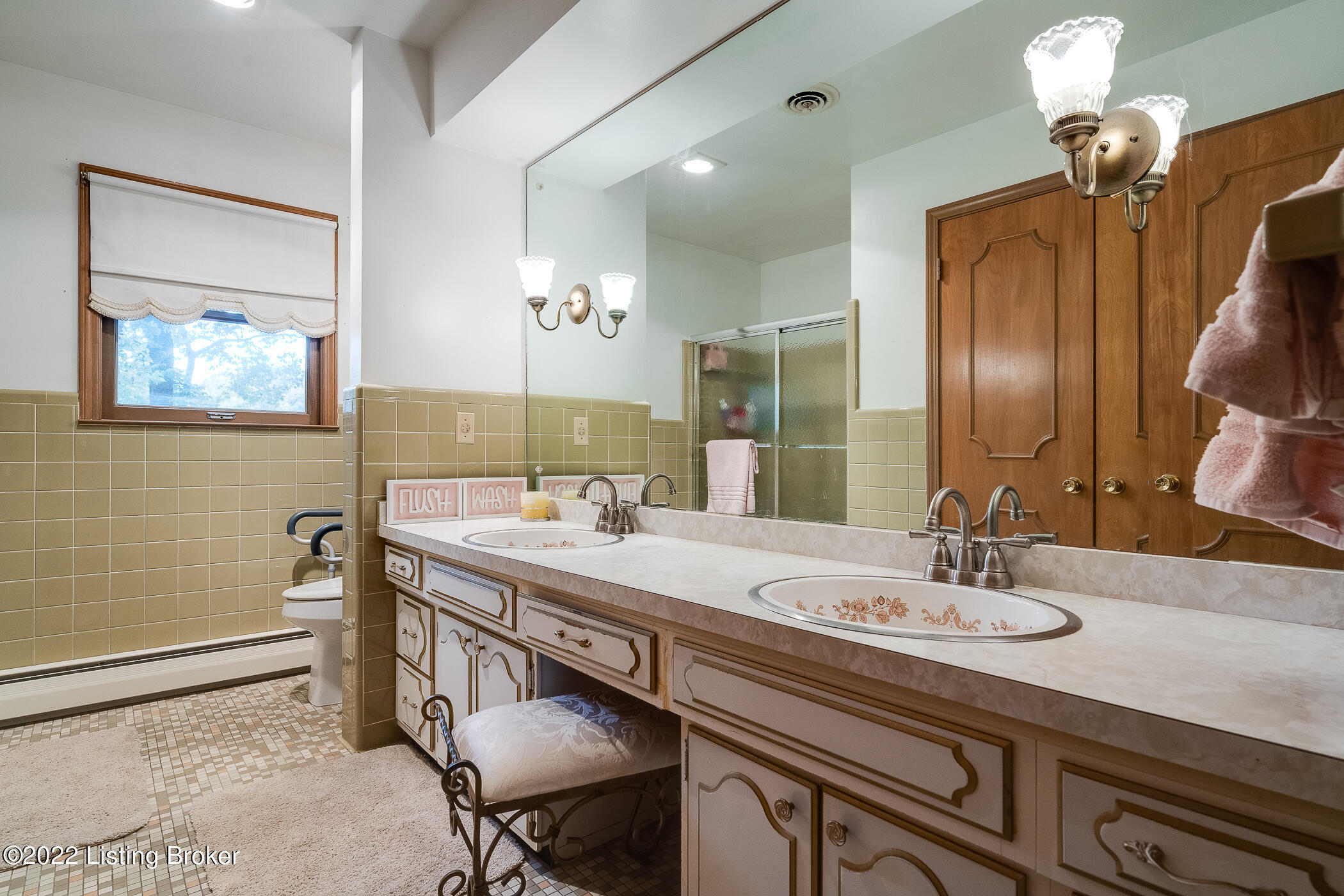 2318 Branning Road Louisville, KY 40222 - Photo 23 of 33 2318 Branning Rd-26