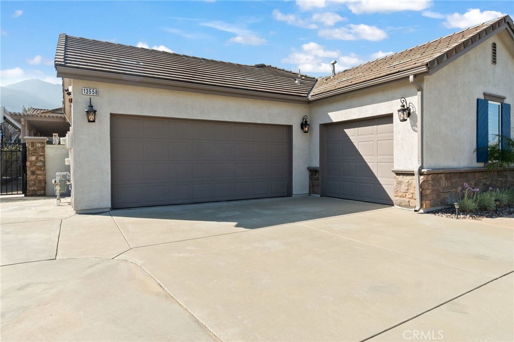 13558 Applegate Court Rancho Cucamonga, CA 91739 - Photo 3 of 49
