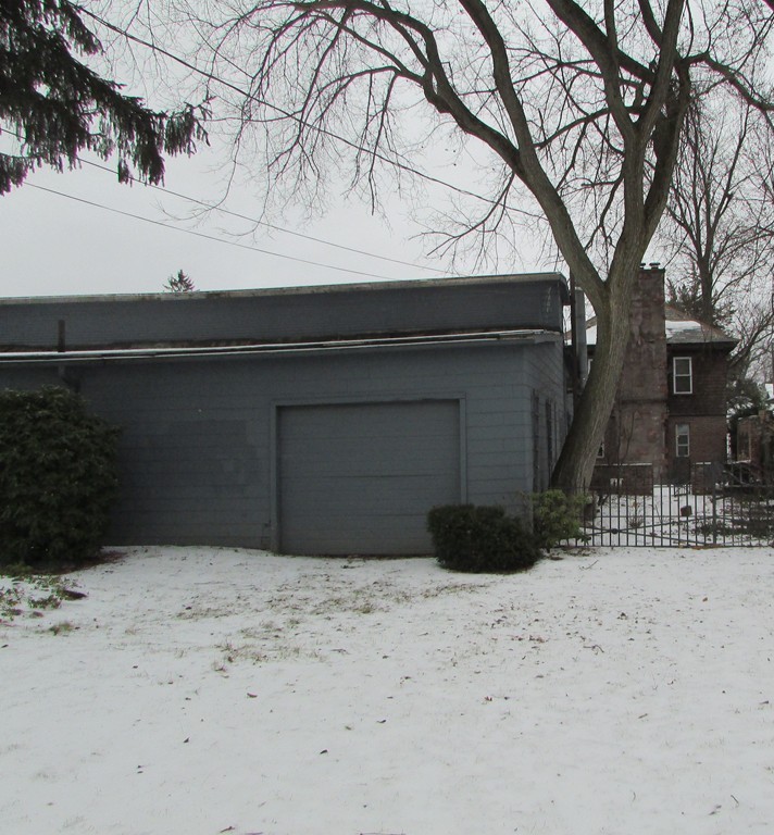 21 Silver Street Springfield, MA 01107 - Photo 12 of 21
