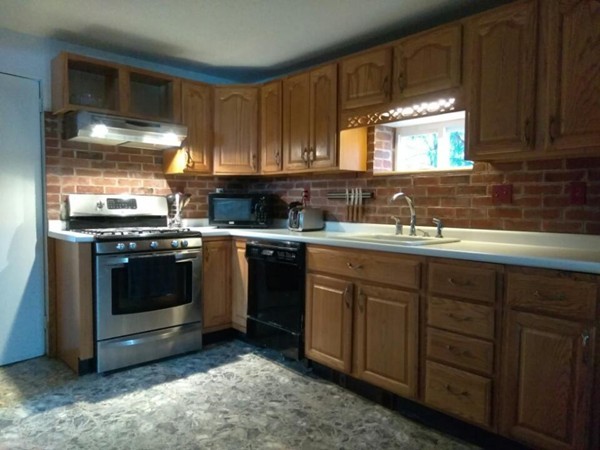 21 Silver Street Springfield, MA 01107 - Photo 6 of 21