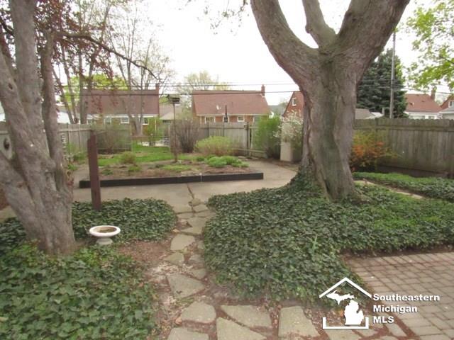 7575 Merrick Street Taylor, MI 48180 - Photo 26 of 27 31317616-25.JPG