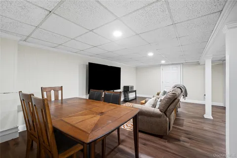 $699,999 | 20 MacArthur Boulevard, Hauppauge, NY 11788