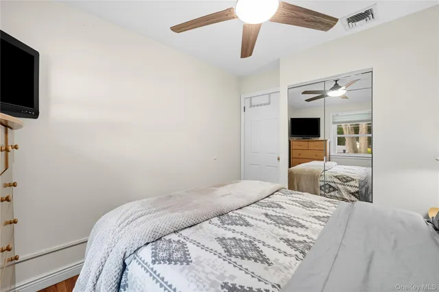 $699,999 | 20 MacArthur Boulevard, Hauppauge, NY 11788