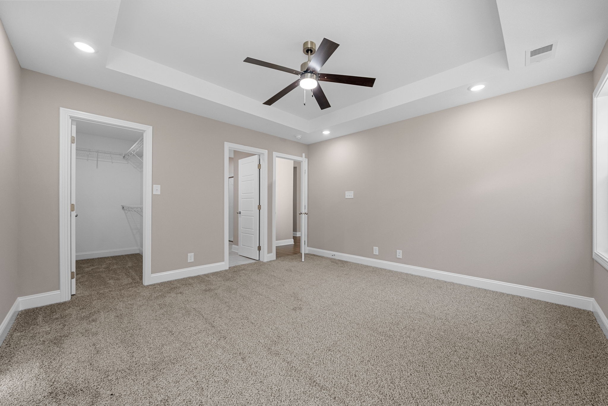 39 Echo Ridge Oak Grove, KY 42262 - Photo 15 of 28 an empty room with ceiling fan