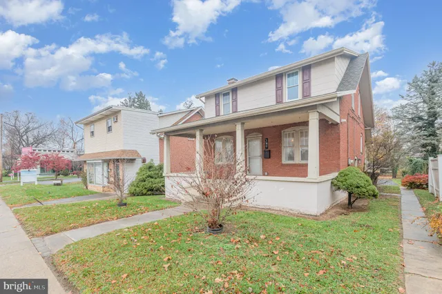 $409,900 | 141 South 32nd Street, Camp Hill, PA 17011
