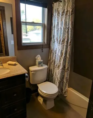 $4,500 | 754 Spring Road, Elmhurst, IL 60126