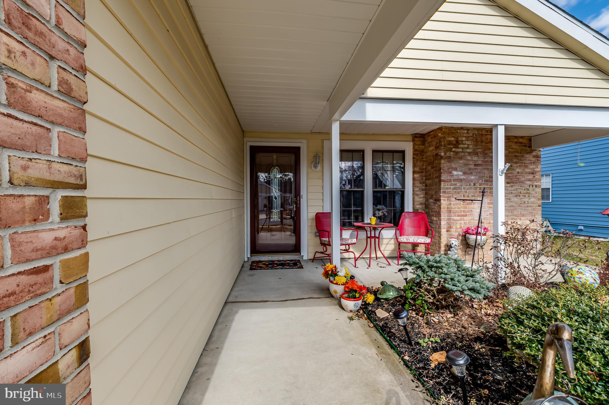 10 Mayfair Road Southampton, NJ 08088 - Photo 20 of 28 front porch