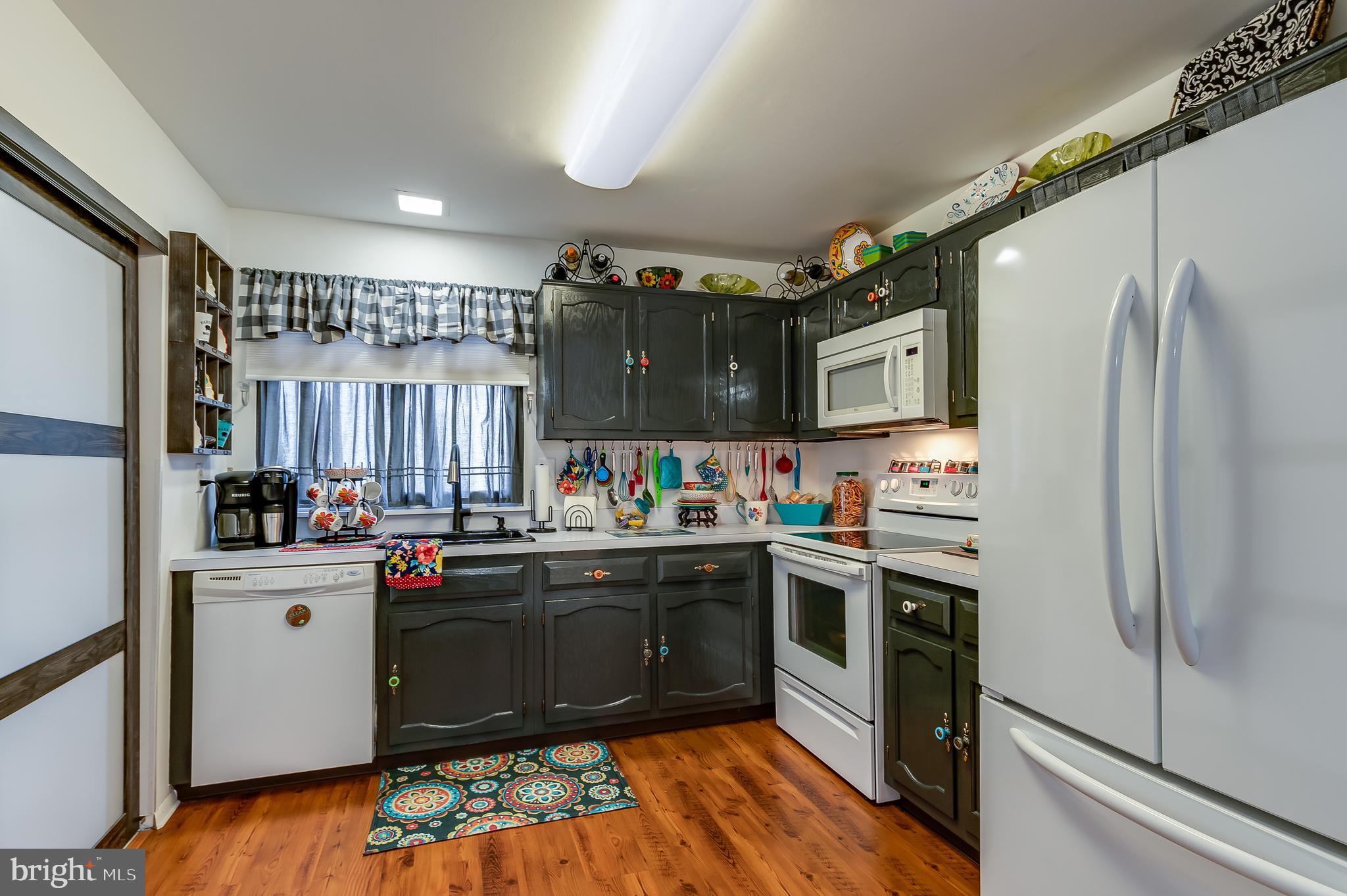 10 Mayfair Road Southampton, NJ 08088 - Photo 5 of 28 kitchen