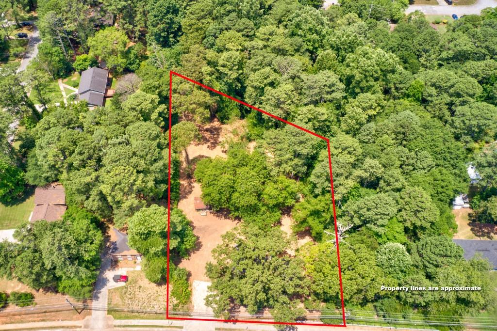 1491 South Hairston Road Stone Mountain, GA 30088 - Photo 3 of 17