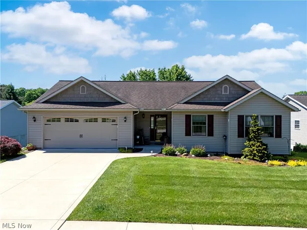 $289,900 | 848 Hemlock Trail, Orrville, OH 44667