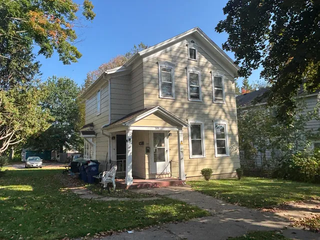 $154,900 | 309 South 5th Avenue, Wausau, WI 54401